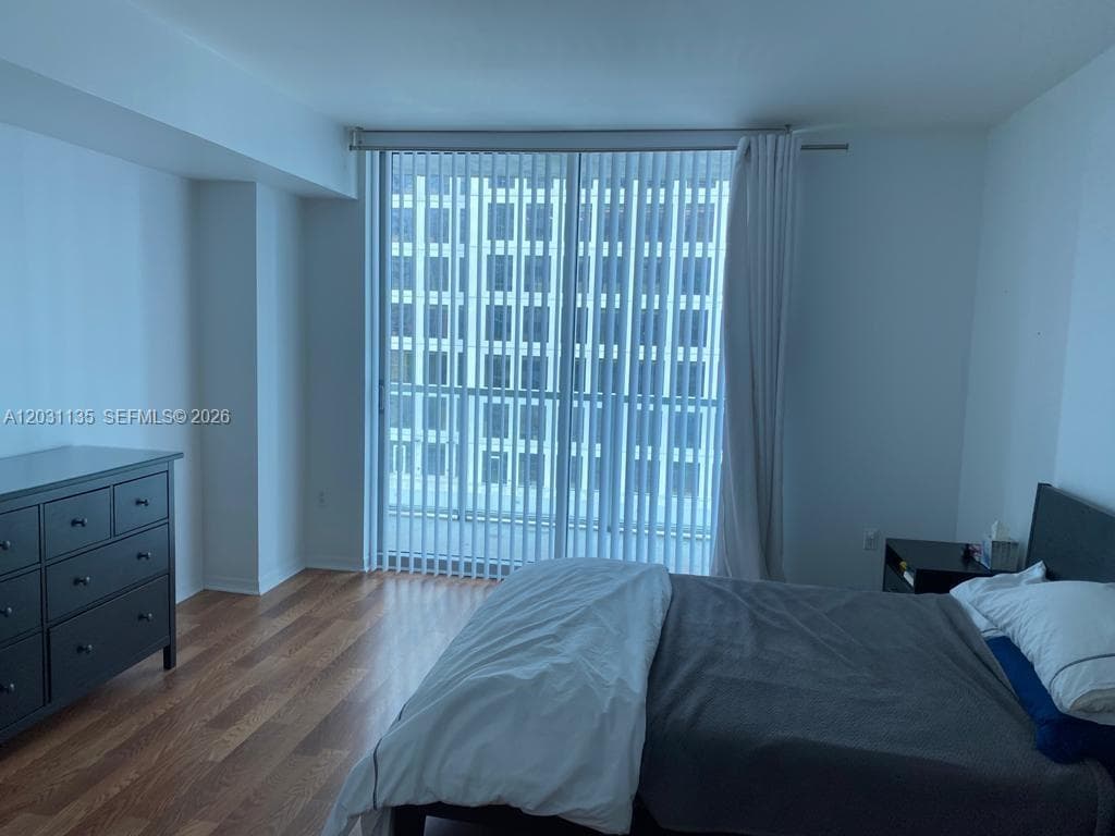 500 Brickell Ave # 1808, Miami FL 33131 — 11