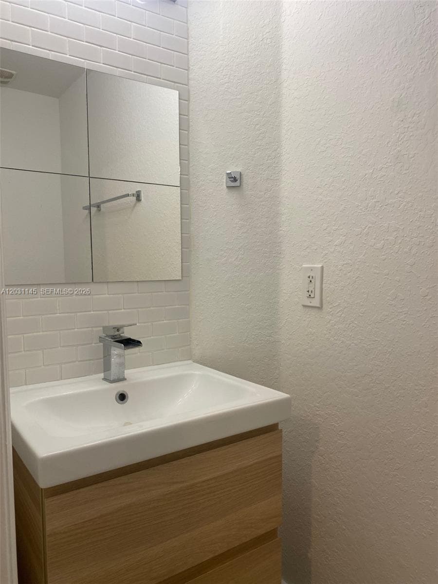 11201 NW 83rd St # 202, Doral FL 33178 — 7