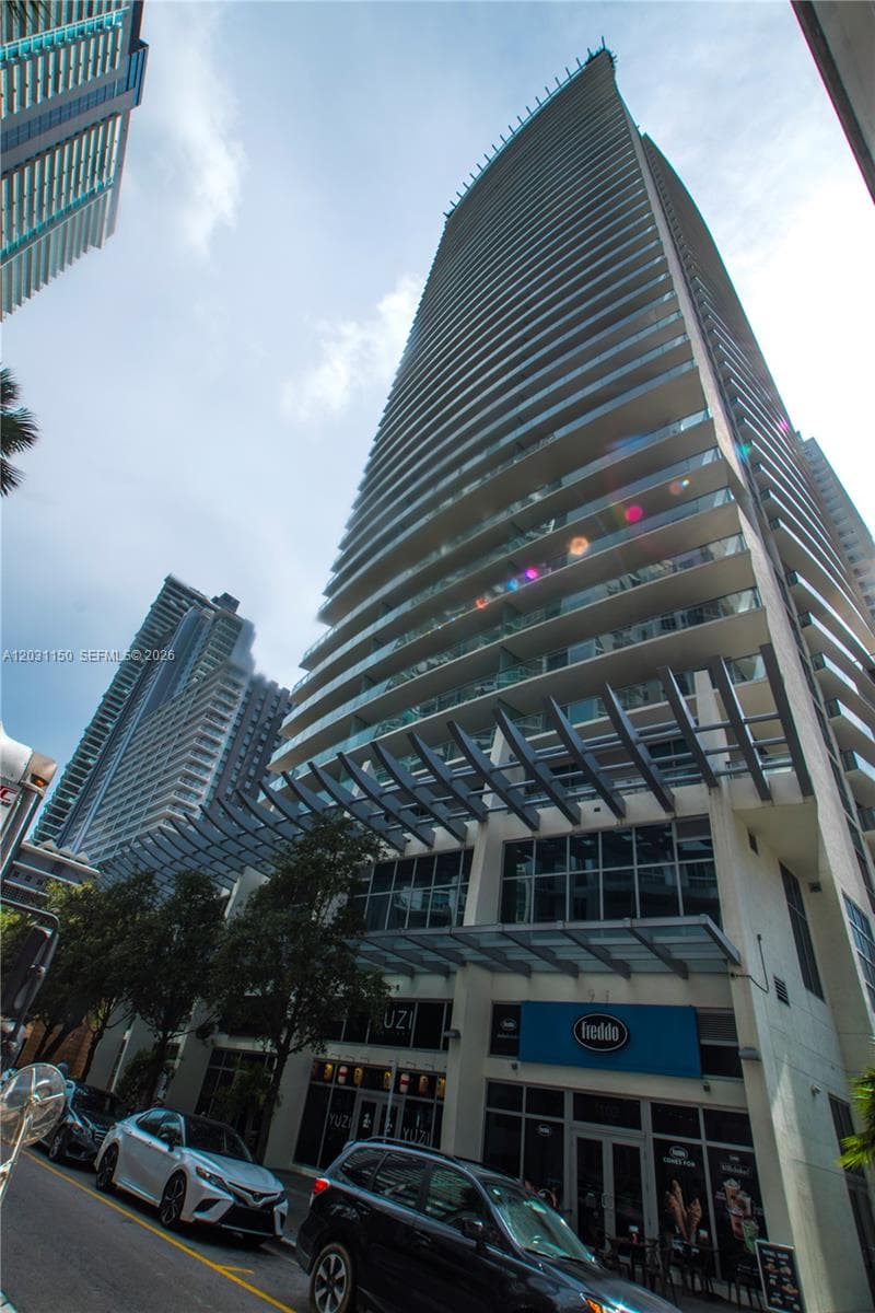 1100 S Miami Ave # 4105, Miami FL 33130 — 29