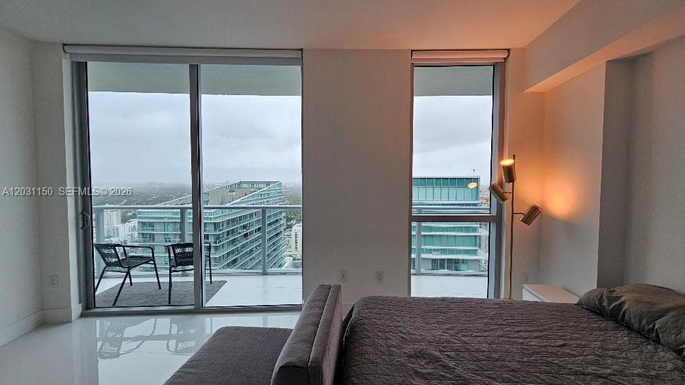 1100 S Miami Ave # 4105, Miami FL 33130 — 21