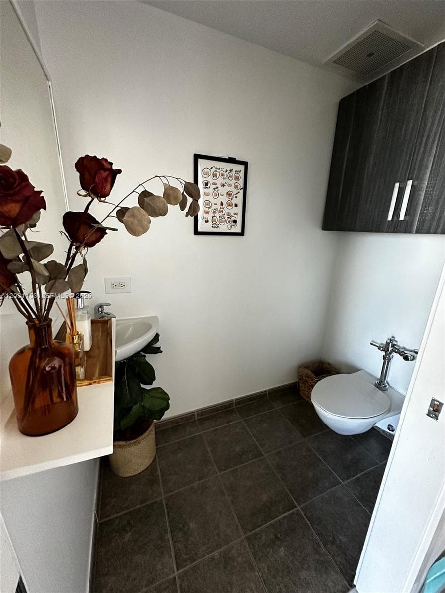 3451 NE 1st Ave # M0906, Miami FL 33137 — 14