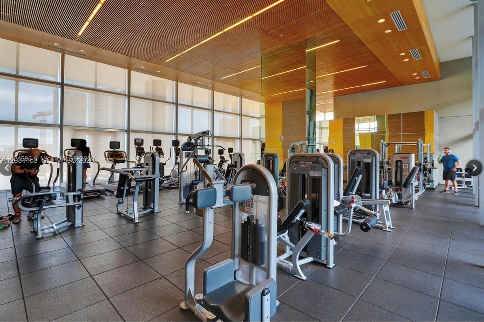 3451 NE 1st Ave # M0906, Miami FL 33137 — 25