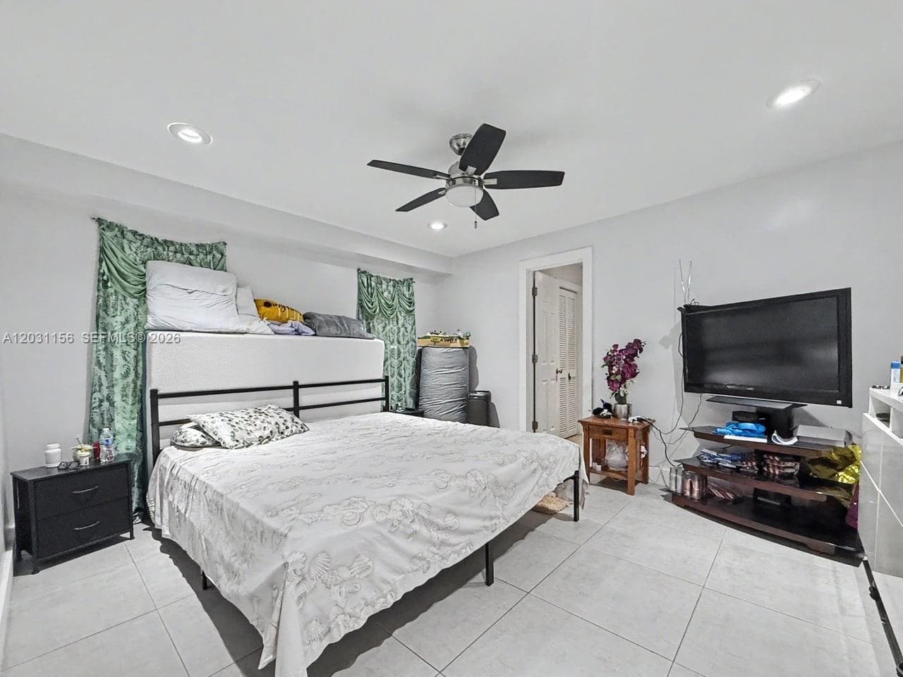 4265 W 8th Ave, Hialeah FL 33012 — 26