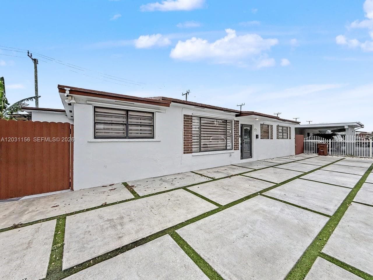 4265 W 8th Ave, Hialeah FL 33012 — 33
