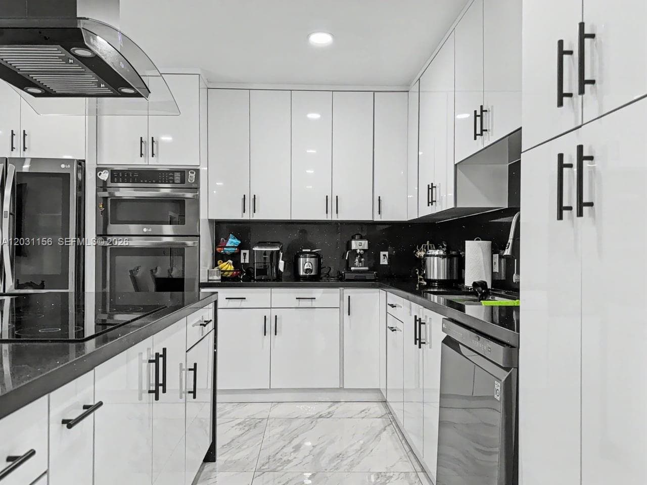 4265 W 8th Ave, Hialeah FL 33012 — 14