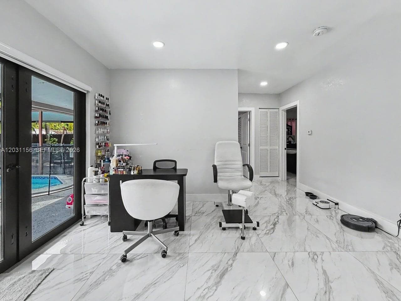 4265 W 8th Ave, Hialeah FL 33012 — 11