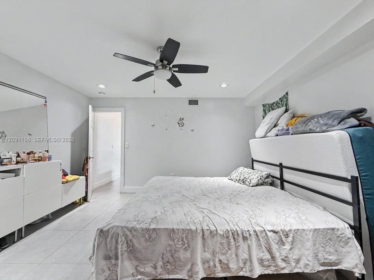 4265 W 8th Ave, Hialeah FL 33012 — 21