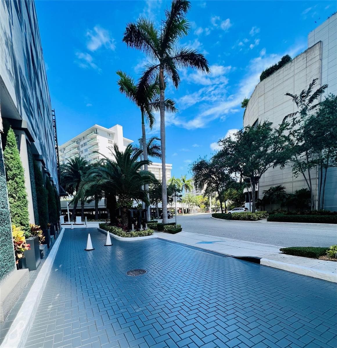 185 SE 14th Terrace SE # 711, Miami FL 33131 — 15