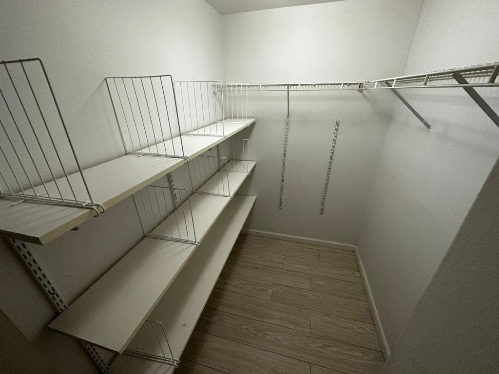 185 SE 14th Terrace SE # 711, Miami FL 33131 — 4