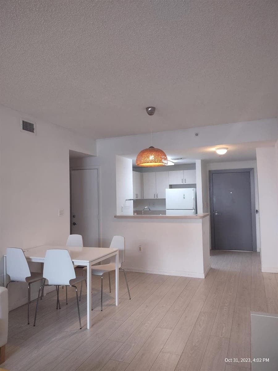 185 SE 14th Terrace SE # 711, Miami FL 33131 — 8