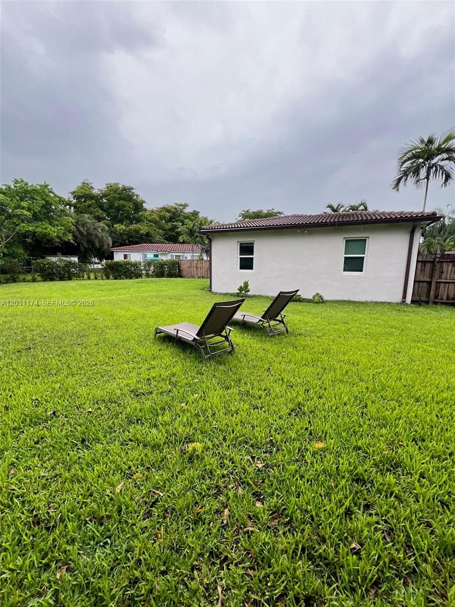 920 NE 108th St # 0, Biscayne Park FL 33161 — 17