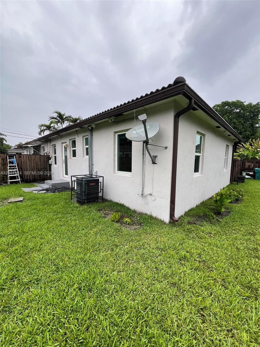 920 NE 108th St # 0, Biscayne Park FL 33161 — 15