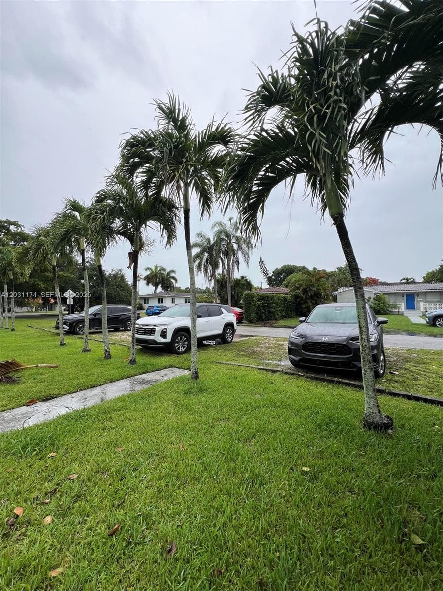 920 NE 108th St # 0, Biscayne Park FL 33161 — 21