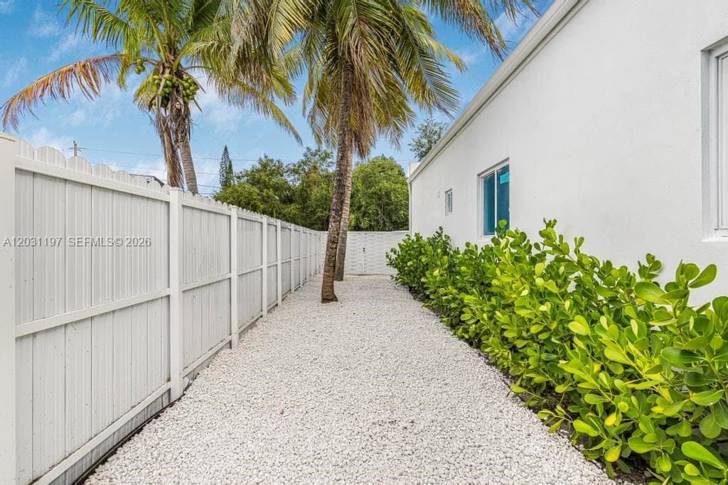 2419 NW 97th St # B, Miami FL 33147 — 15