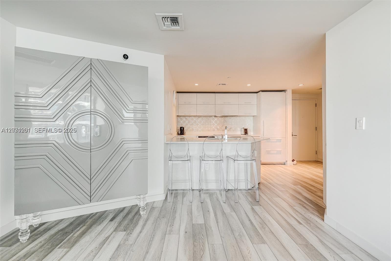 1300 S Miami Ave # 3709, Miami FL 33130 — 12