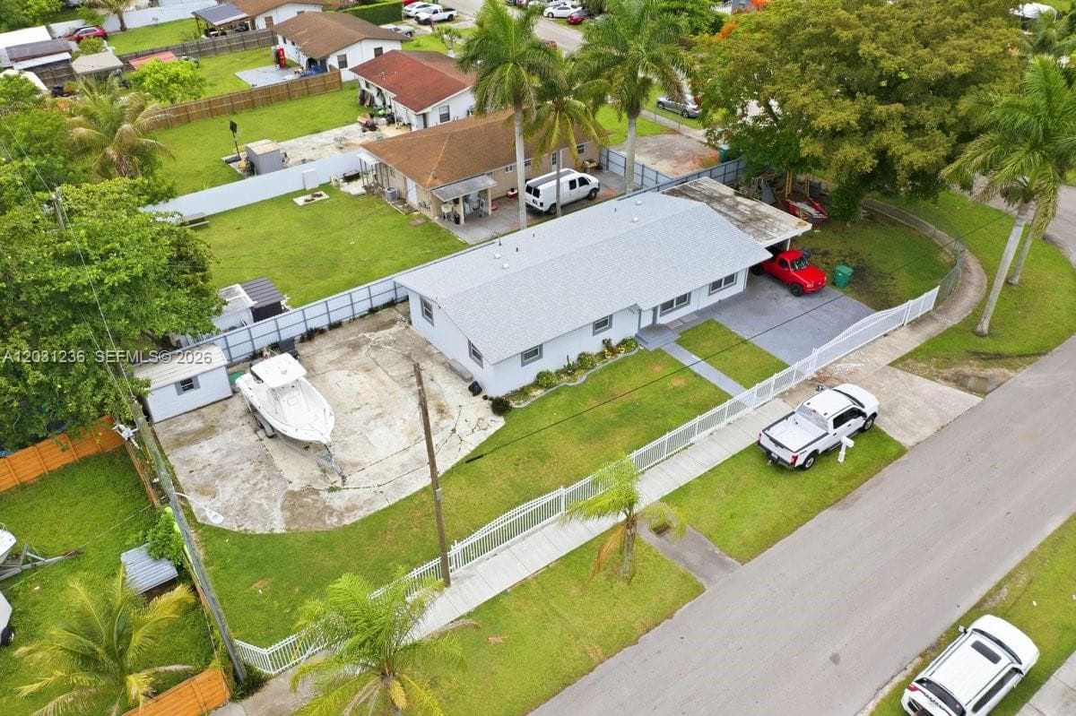 300 SW 8th Ave, Florida City FL 33034 — 1