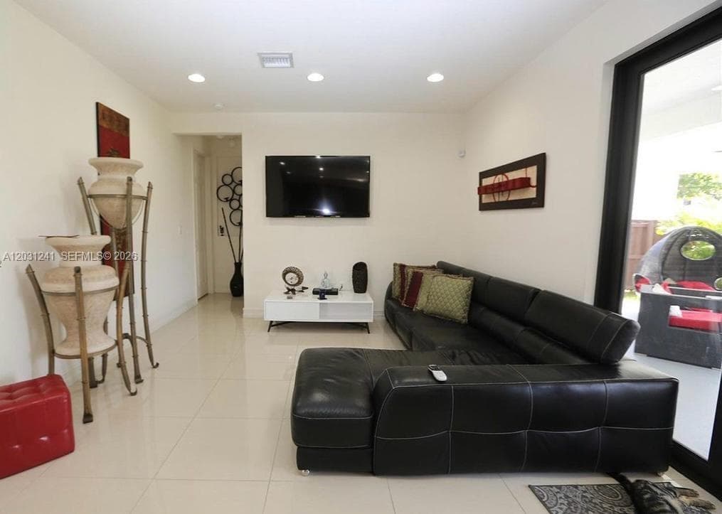 14440 SW 31st St # 14440, Miami FL 33175 — 20