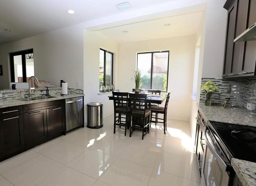 14440 SW 31st St # 14440, Miami FL 33175 — 8