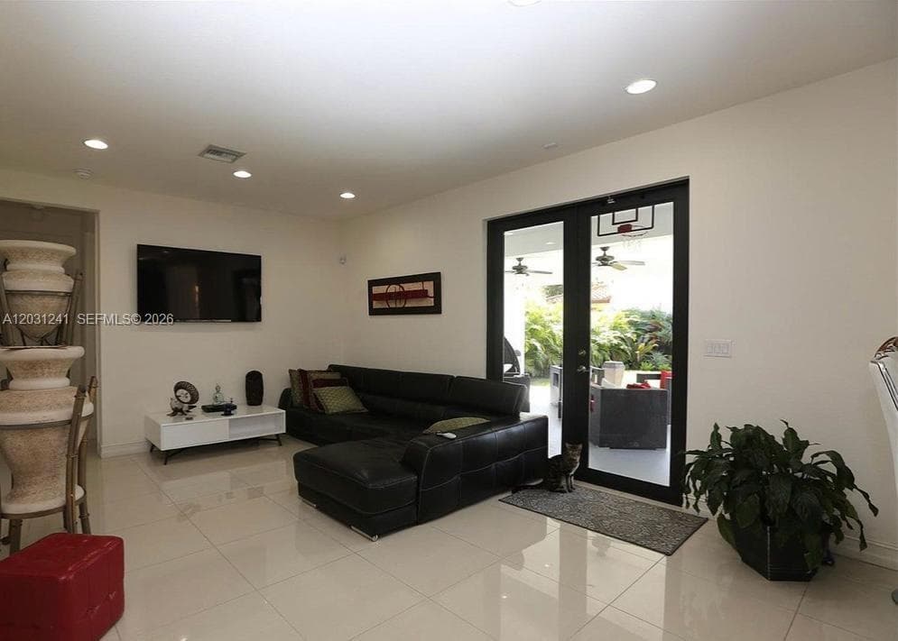 14440 SW 31st St # 14440, Miami FL 33175 — 21