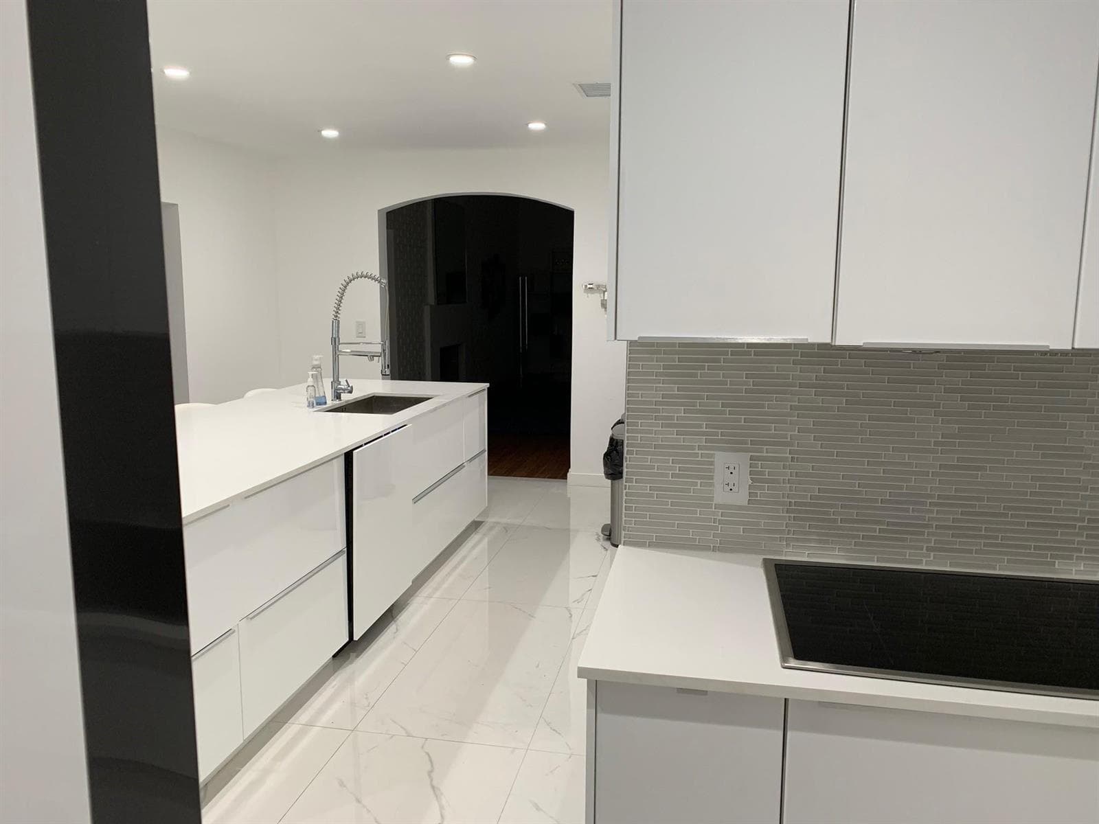 9007 NE 10th Avenue NE, Miami FL 33138 — 6