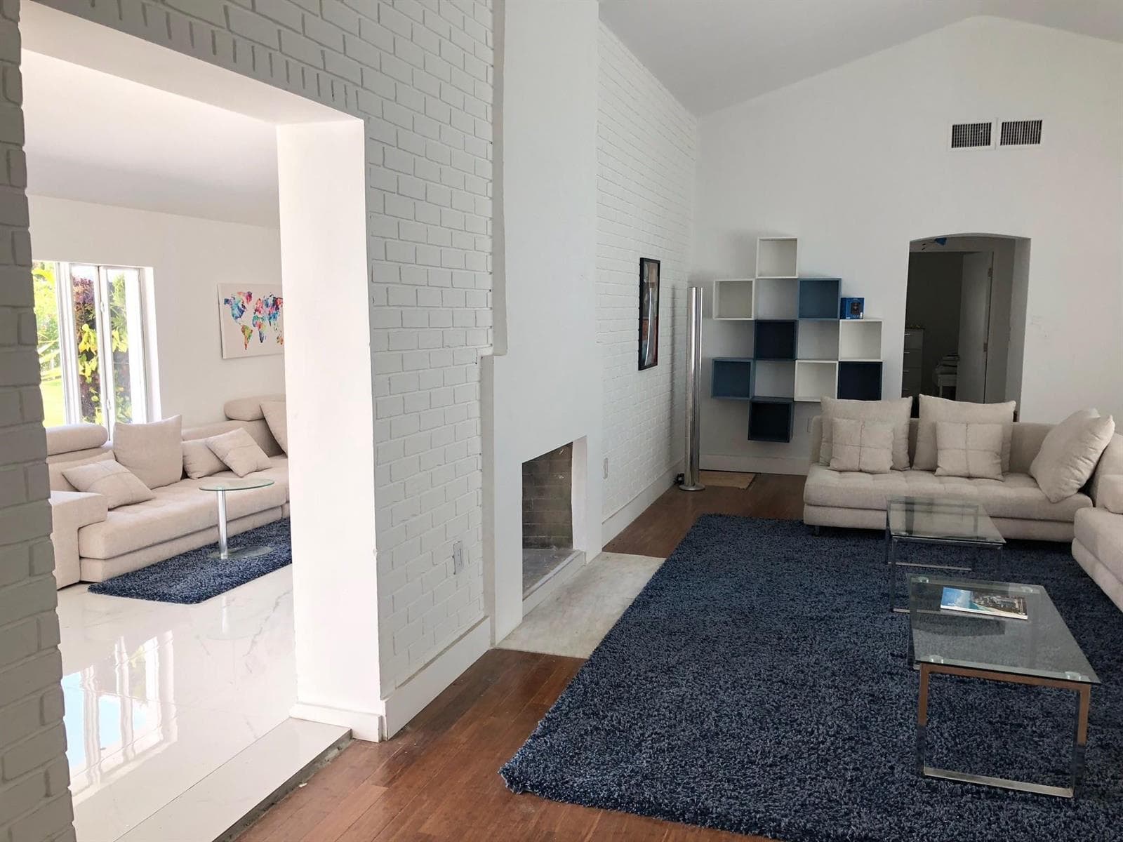 9007 NE 10th Avenue NE, Miami FL 33138 — 12