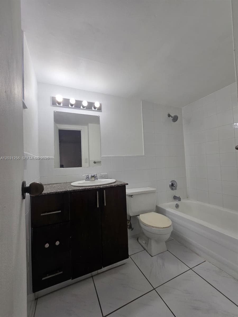 16909 N Bay Rd # 321, Sunny Isles Beach FL 33160 — 26