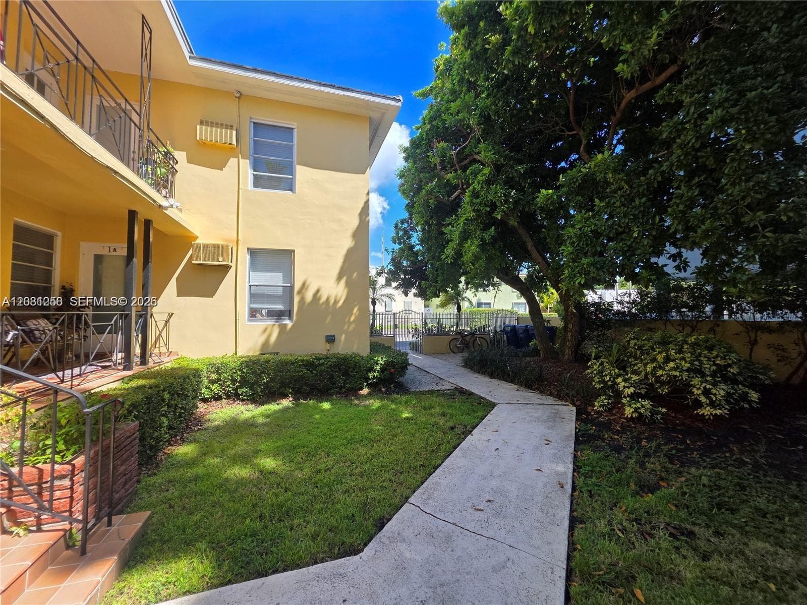 8024 Harding Ave # 1A, Miami Beach FL 33141 — 12
