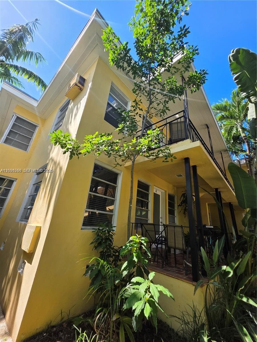 8024 Harding Ave # 1A, Miami Beach FL 33141 — 18
