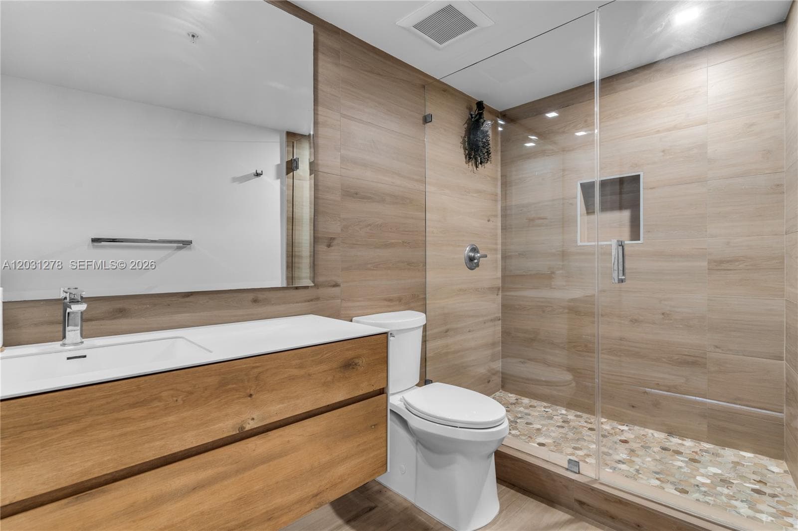 1750 N Bayshore Dr # 4414, Miami FL 33132 — 13
