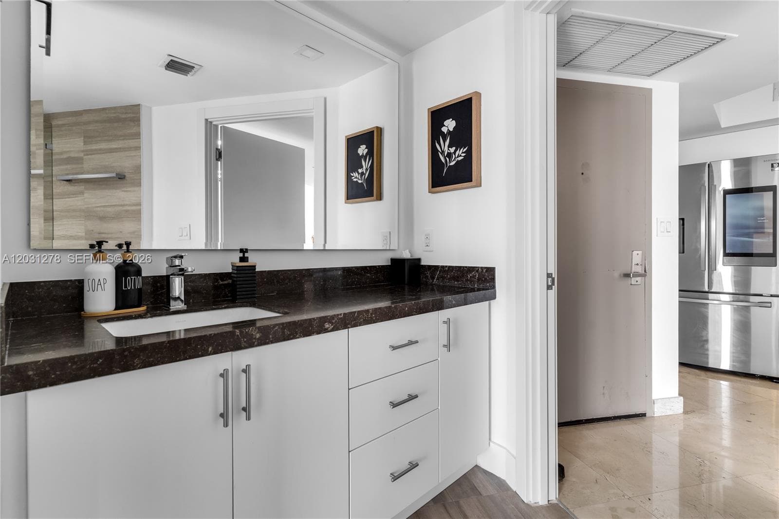 1750 N Bayshore Dr # 4414, Miami FL 33132 — 17