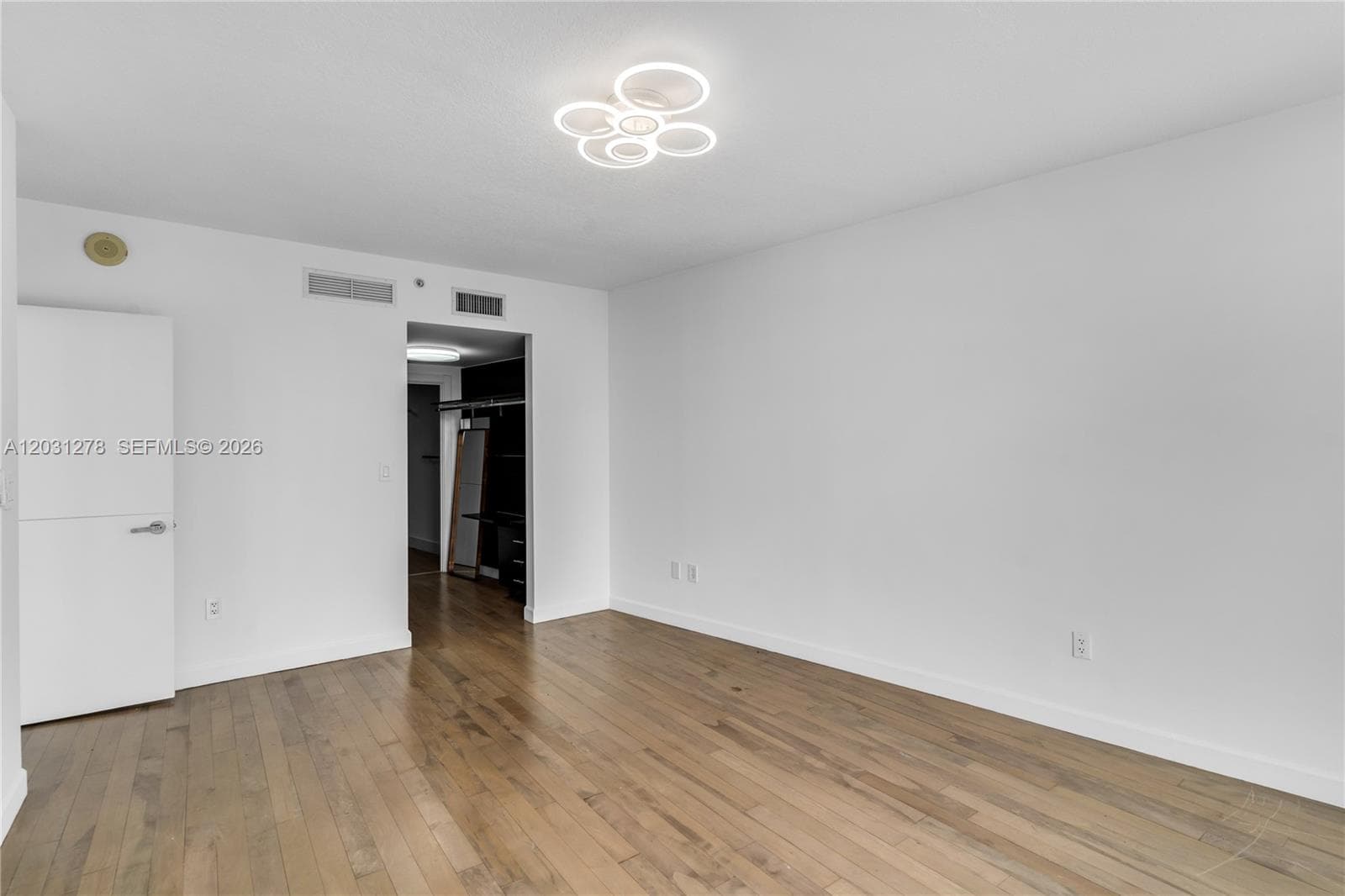 1750 N Bayshore Dr # 4414, Miami FL 33132 — 10