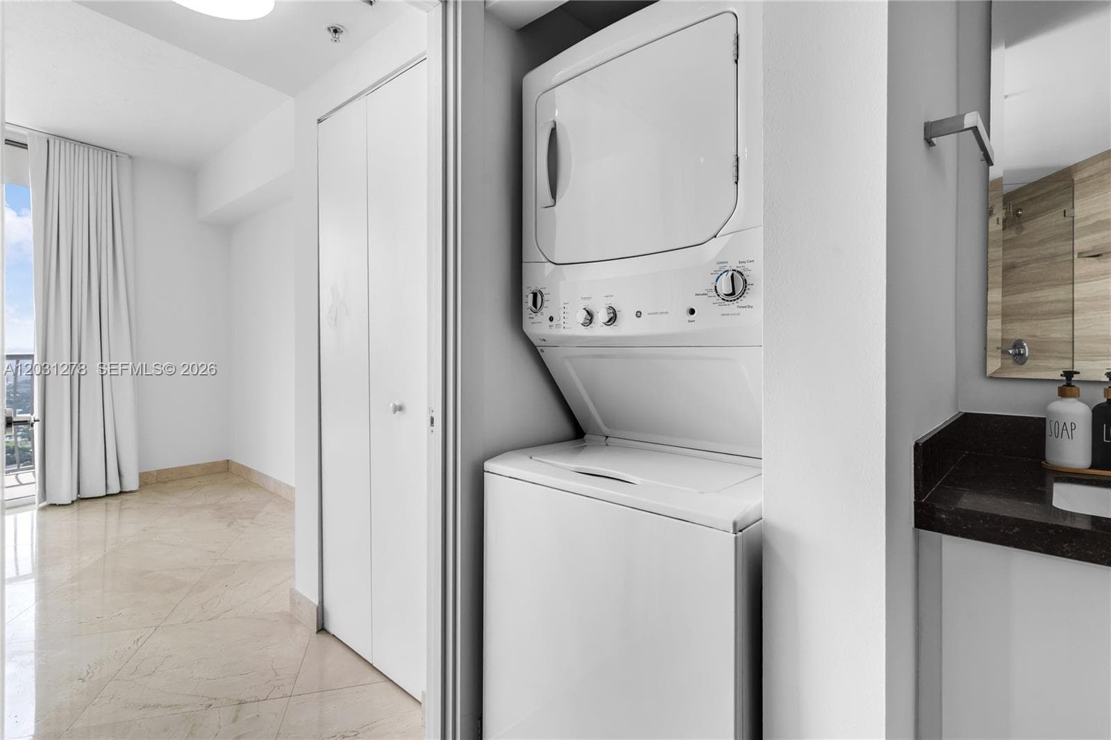 1750 N Bayshore Dr # 4414, Miami FL 33132 — 18