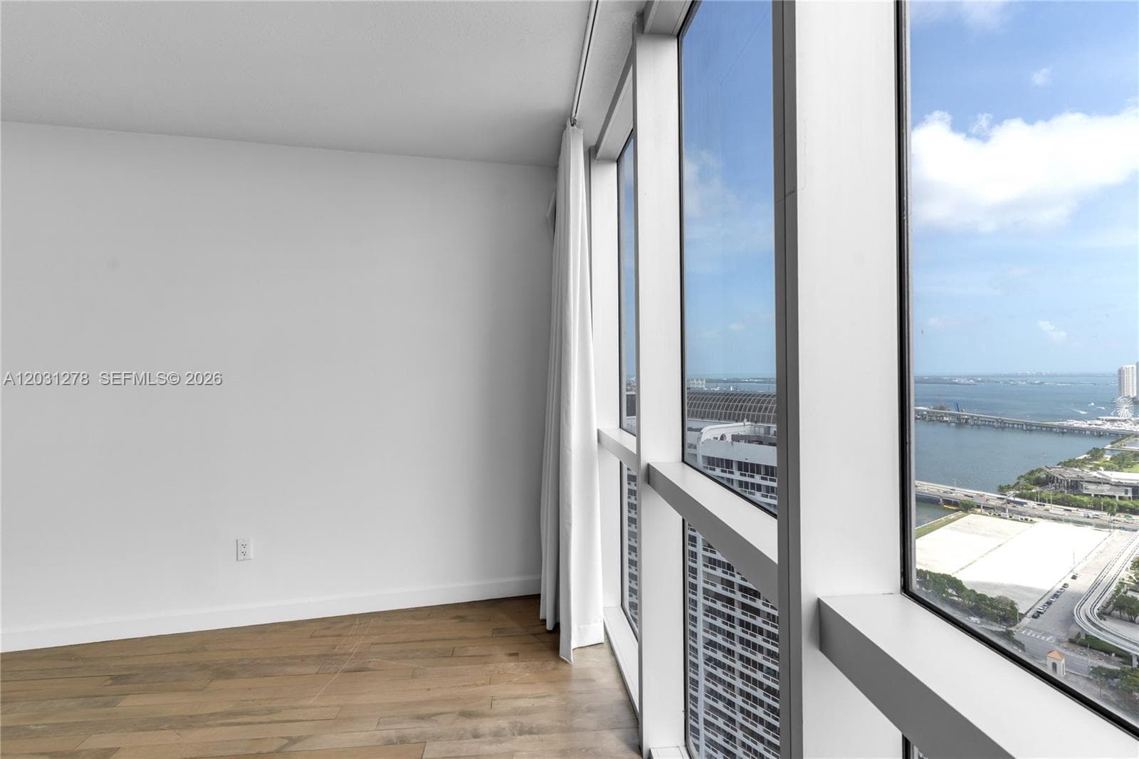 1750 N Bayshore Dr # 4414, Miami FL 33132 — 11