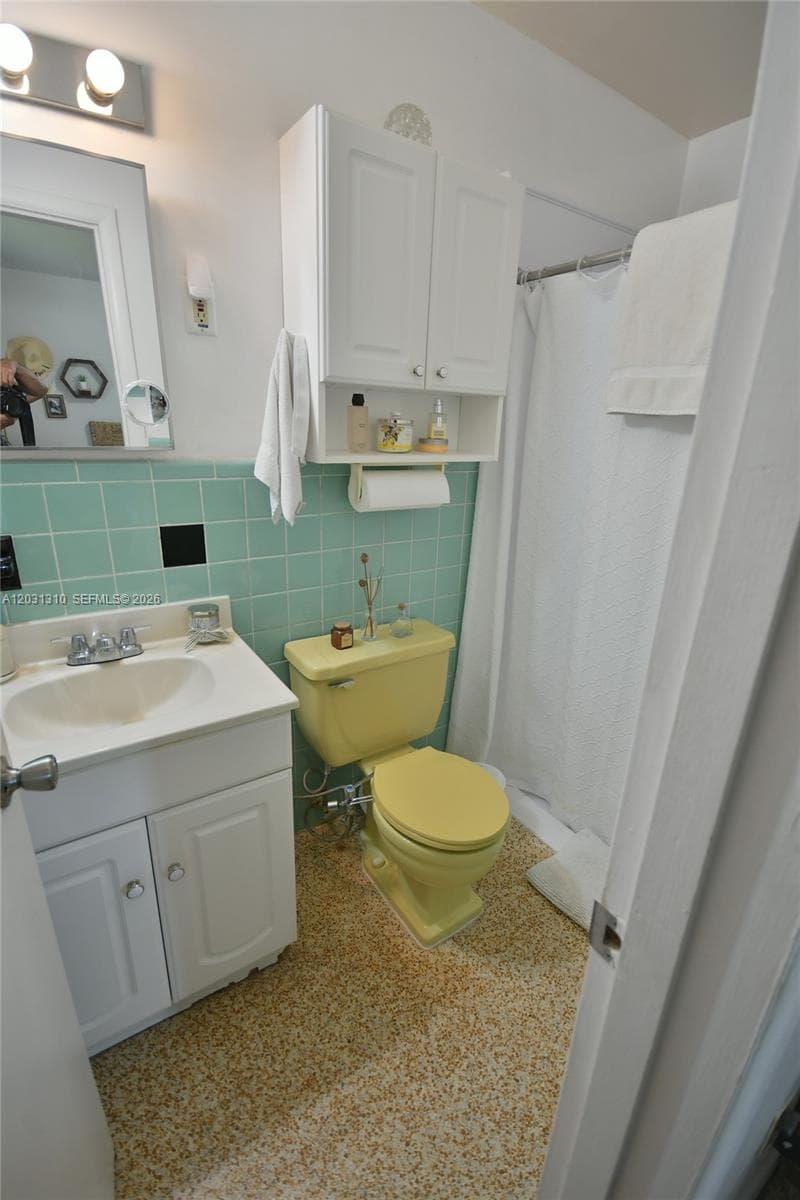 8350 SW 12th Ter, Miami FL 33144 — 27