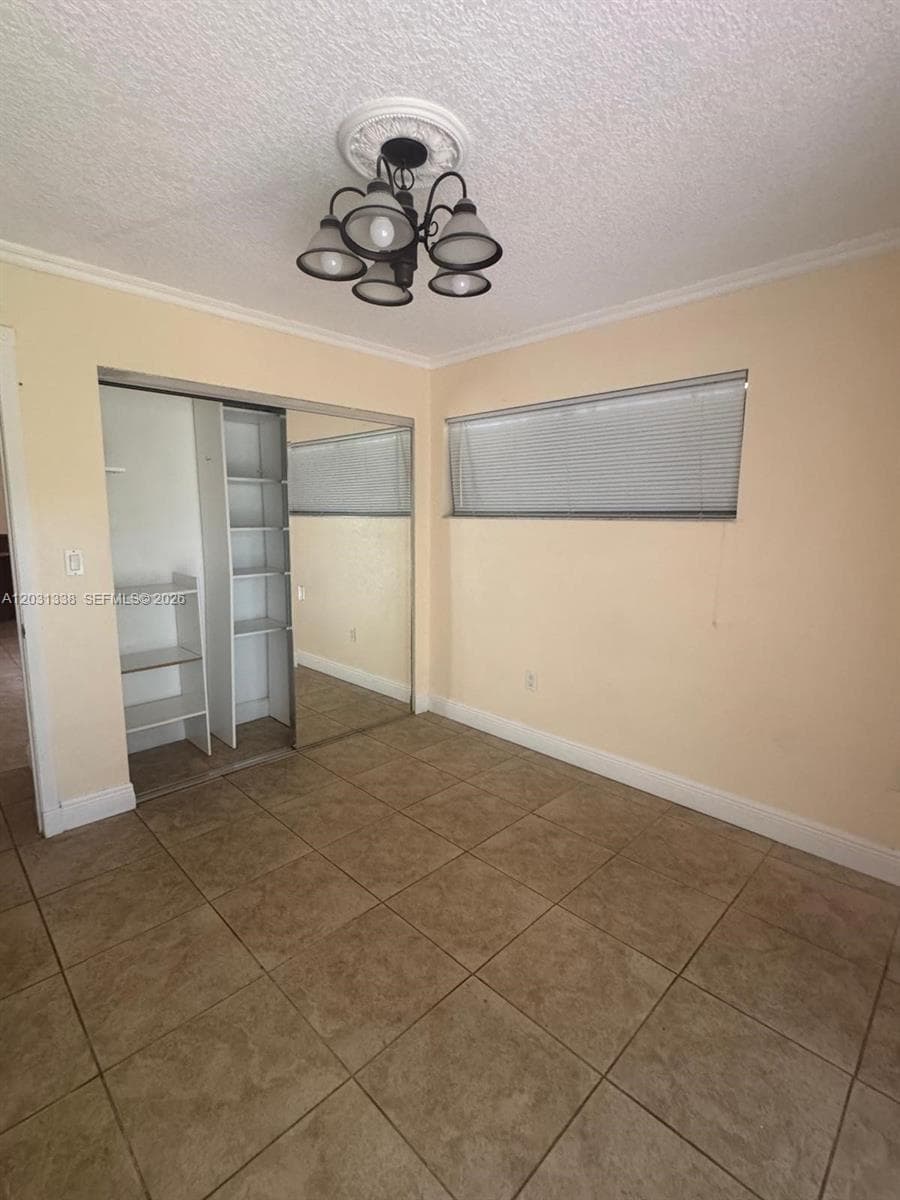 11173 NW 7th St # 18, Miami FL 33172 — 16