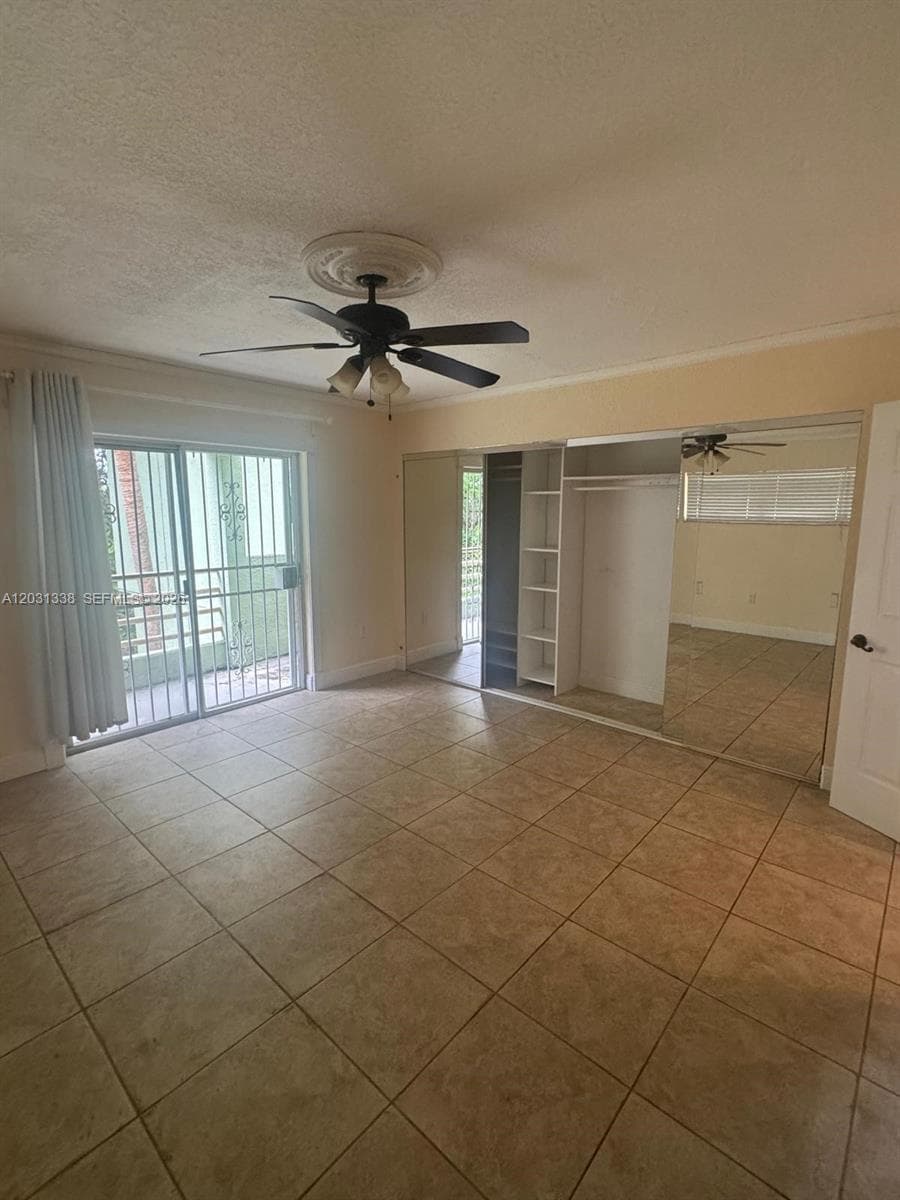 11173 NW 7th St # 18, Miami FL 33172 — 15