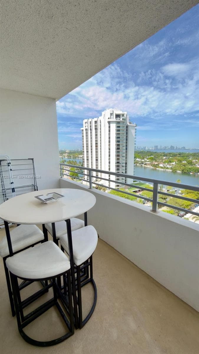 5555 Collins Ave # 16W, Miami Beach FL 33140 — 15