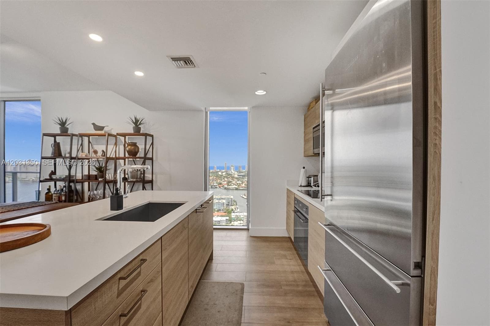 16385 Biscayne Blvd # 3107, North Miami Beach FL 33160 — 7
