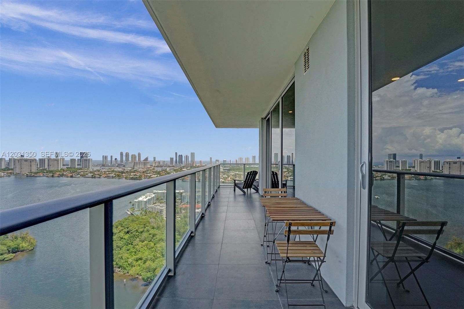 16385 Biscayne Blvd # 3107, North Miami Beach FL 33160 — 36