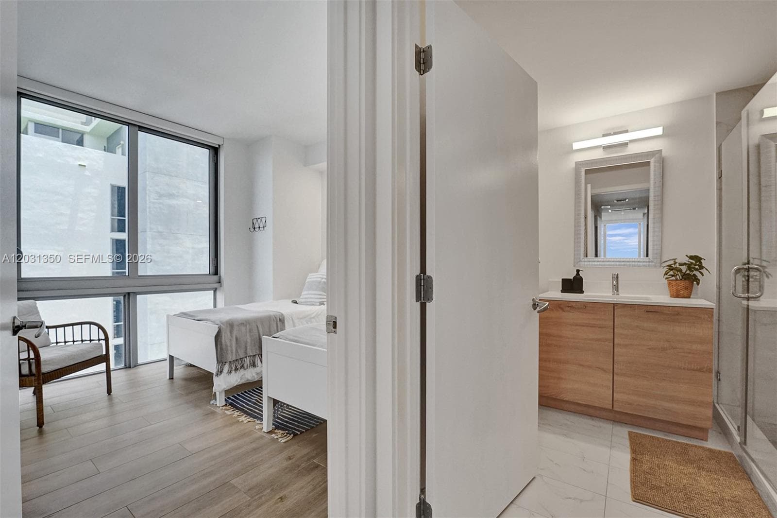 16385 Biscayne Blvd # 3107, North Miami Beach FL 33160 — 20