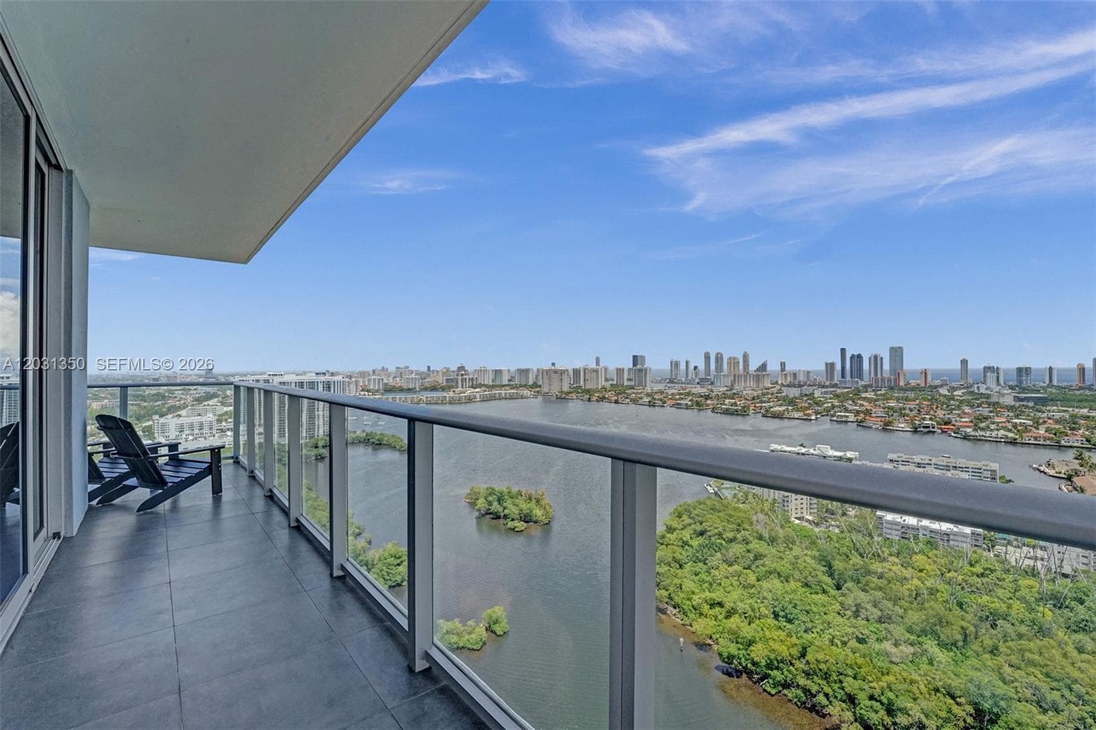 16385 Biscayne Blvd # 3107, North Miami Beach FL 33160 — 38
