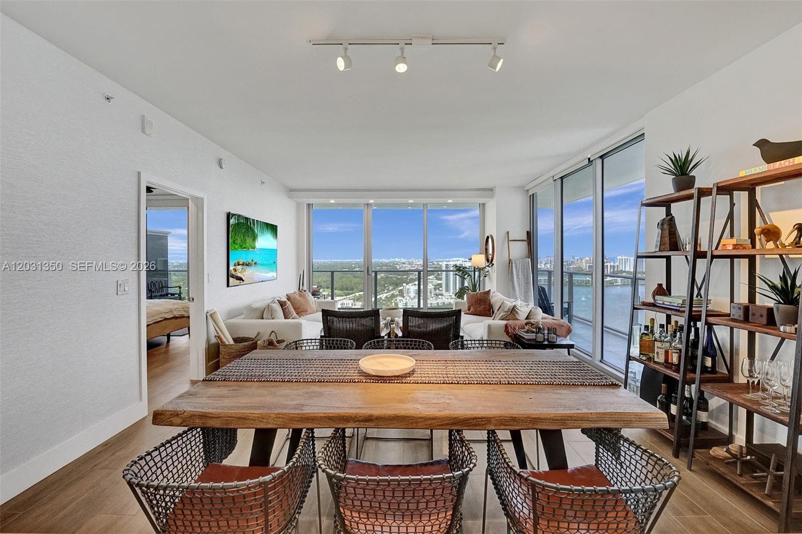 16385 Biscayne Blvd # 3107, North Miami Beach FL 33160 — 11