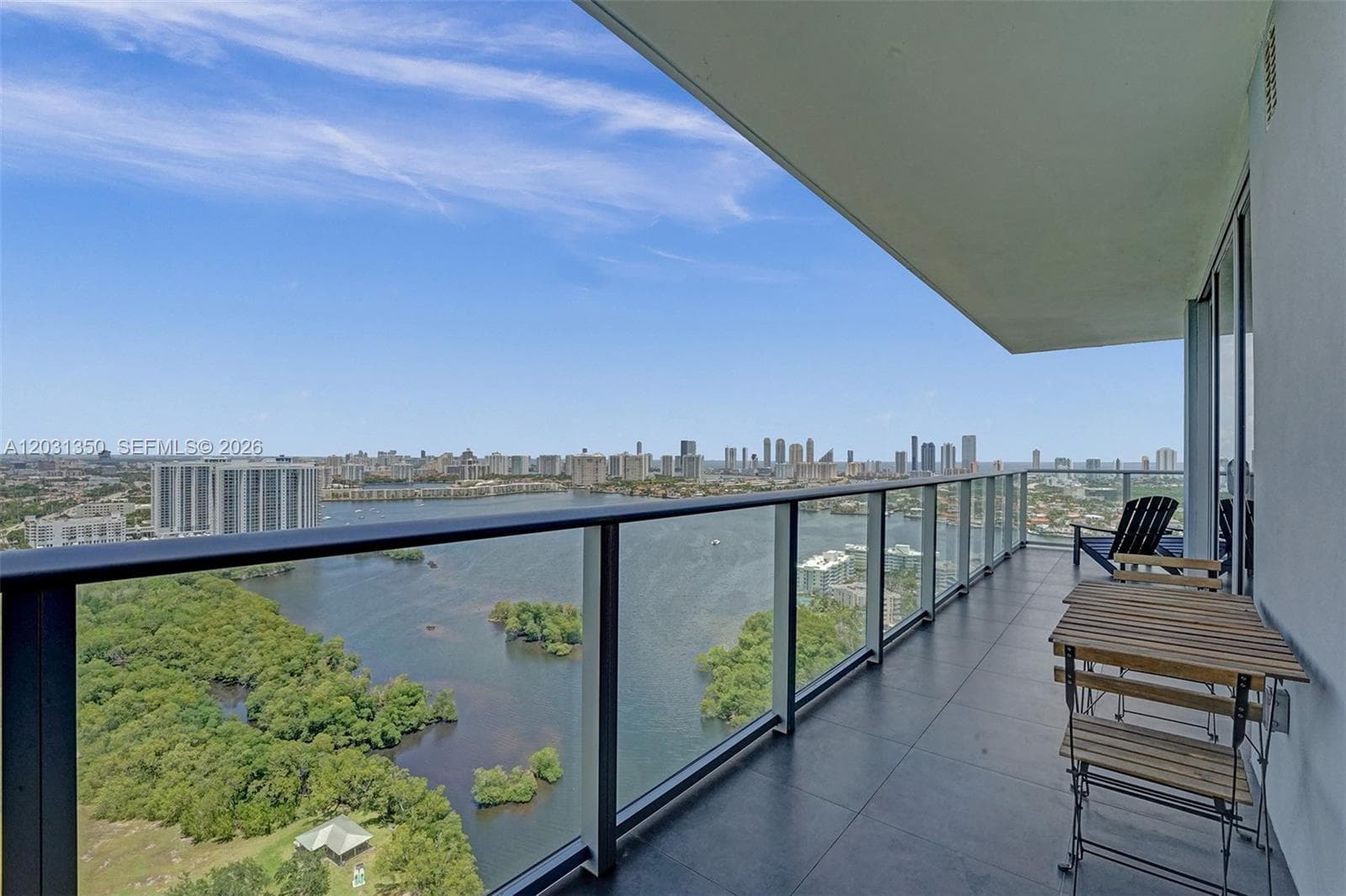 16385 Biscayne Blvd # 3107, North Miami Beach FL 33160 — 35