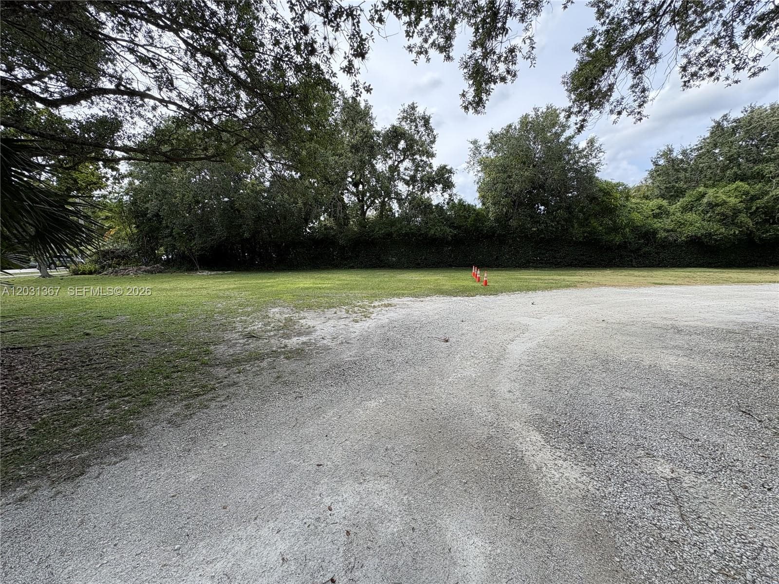 11715 SW 87th Ave, Miami FL 33176 — 16