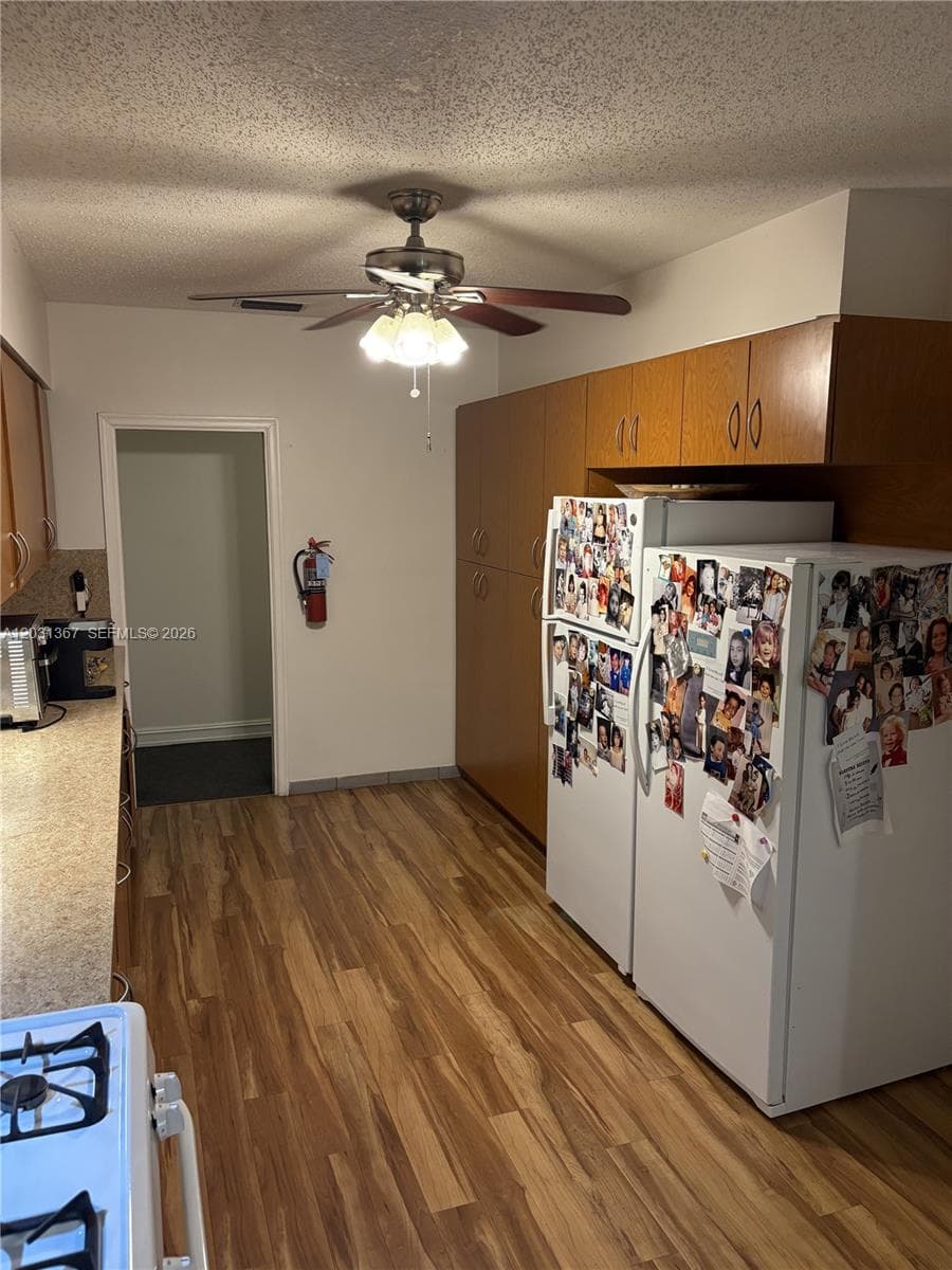 11715 SW 87th Ave, Miami FL 33176 — 11