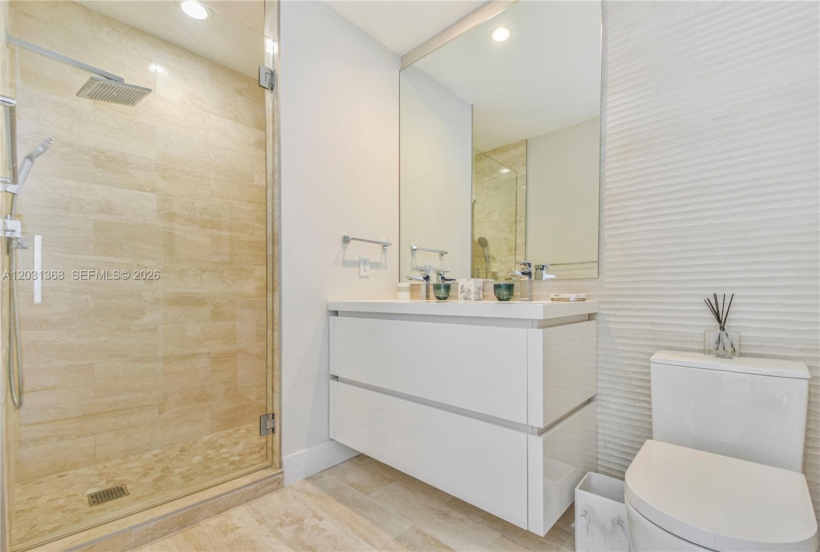 100 S Pointe Dr # 2806, Miami Beach FL 33139 — 25
