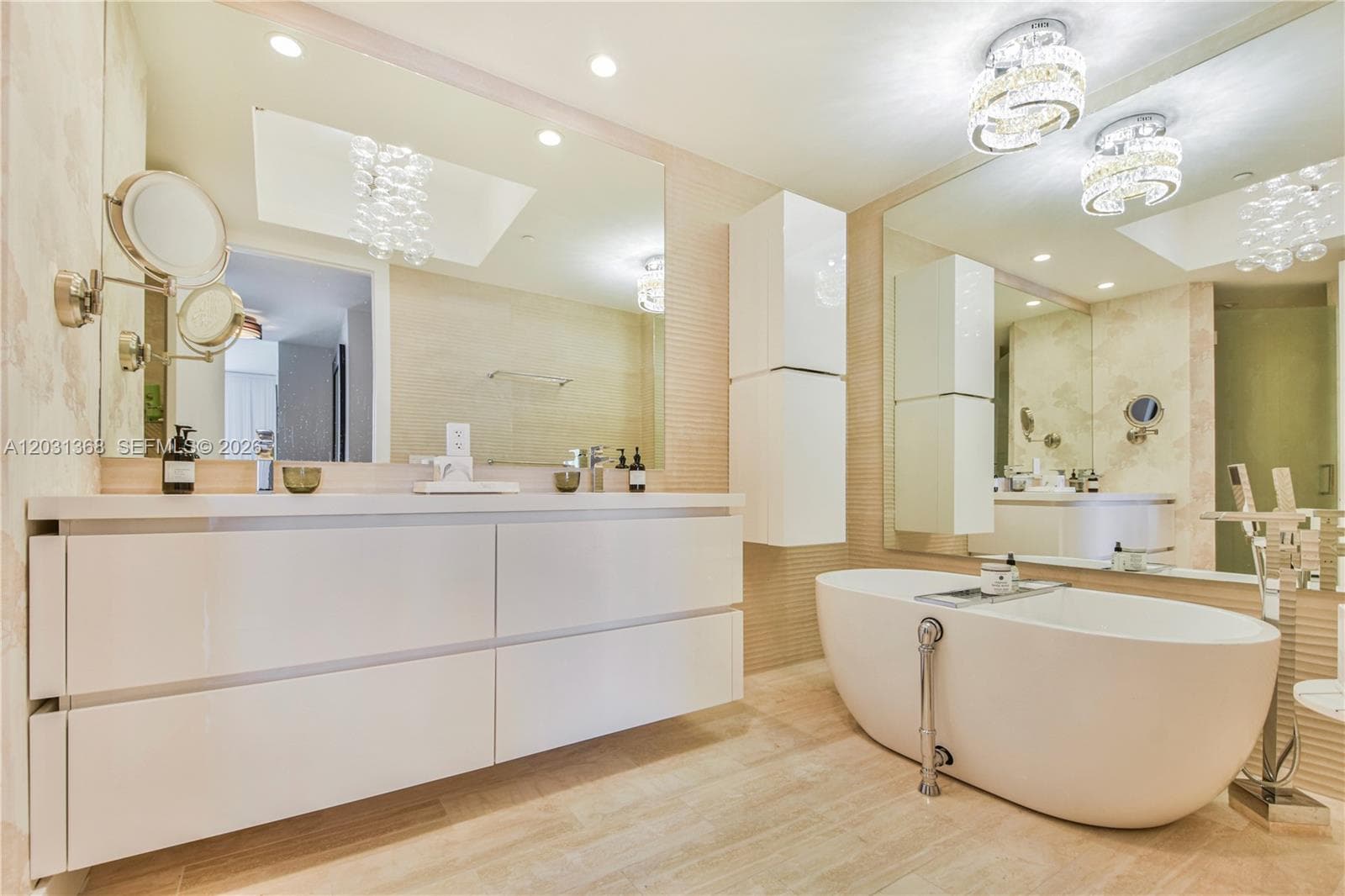 100 S Pointe Dr # 2806, Miami Beach FL 33139 — 21