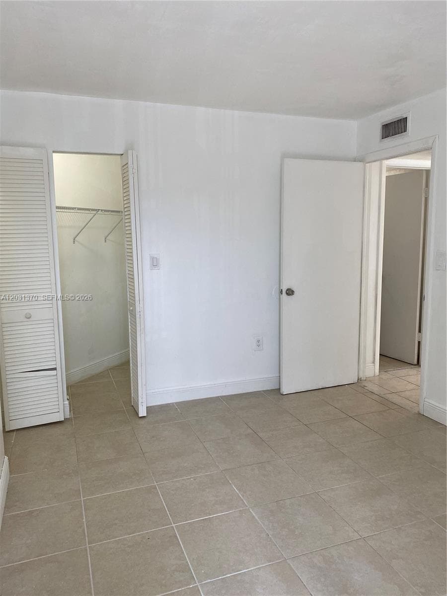 7075 NW 186th St # C308, Hialeah FL 33015 — 14