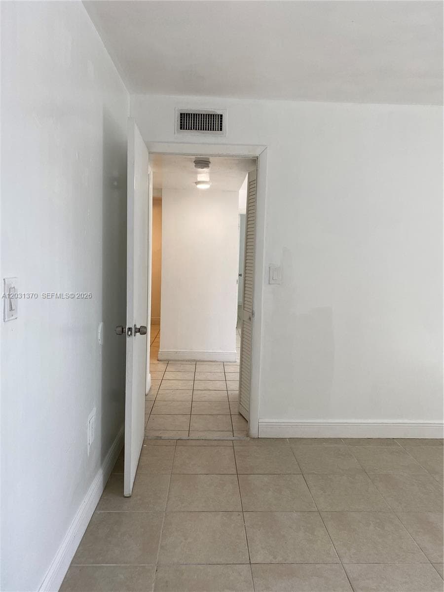 7075 NW 186th St # C308, Hialeah FL 33015 — 15