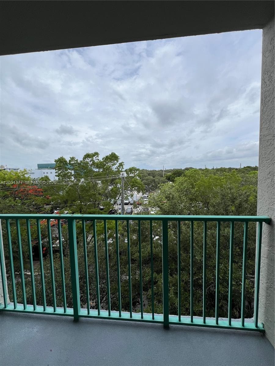 6001 SW 70th St # 541, South Miami FL 33143 — 6